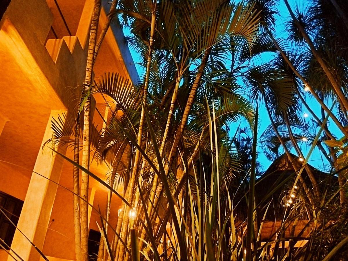 Barrio Latino Hotel Riviera Maya Playa del Carmen Exterior foto