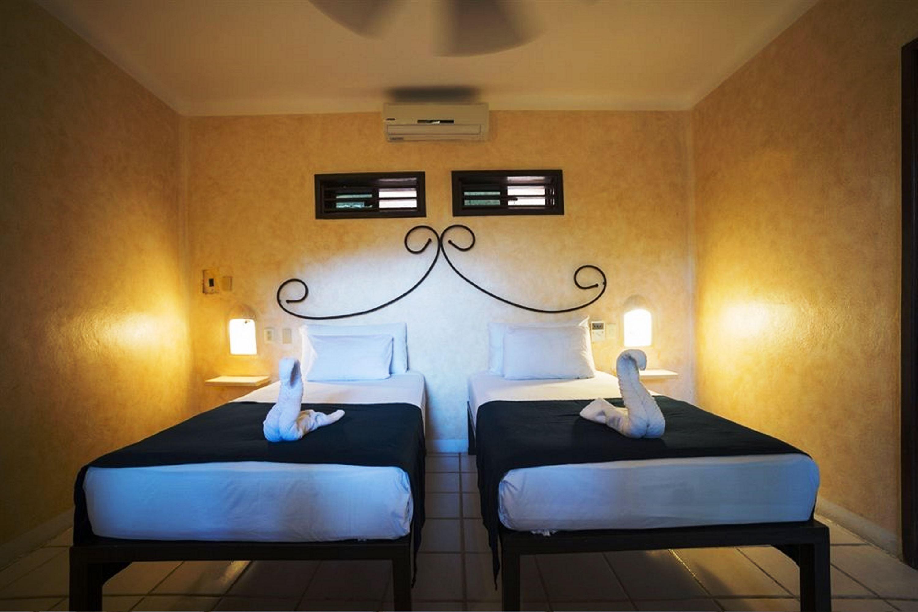Barrio Latino Hotel Riviera Maya Playa del Carmen Exterior foto