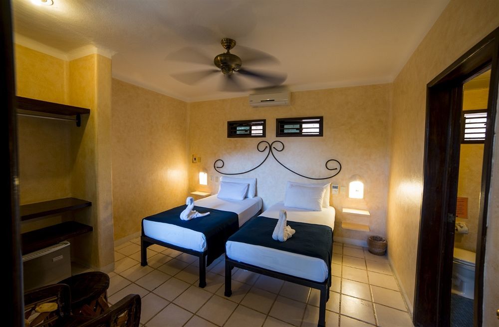 Barrio Latino Hotel Riviera Maya Playa del Carmen Exterior foto